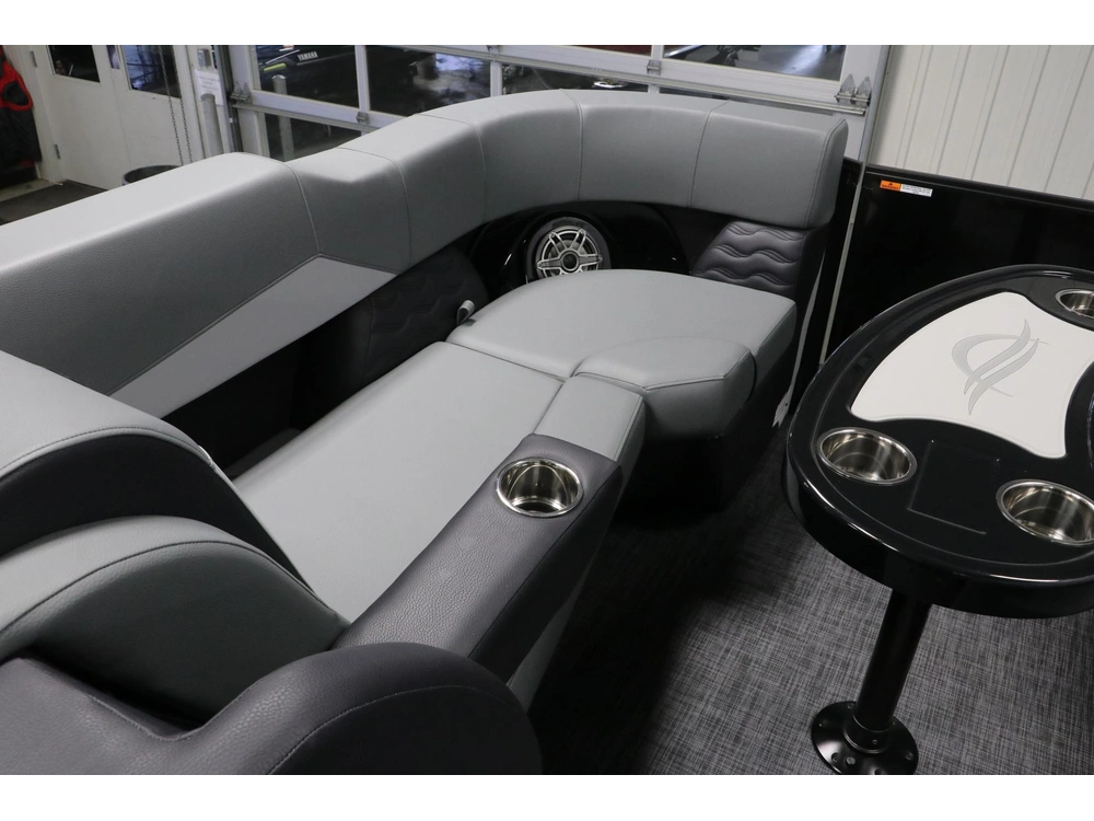 2026 G3 Boats Elite 324ss + Yamaha Vmax 200 Hp alt