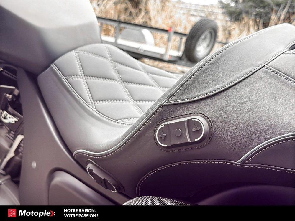 2024 Indian Motorcycle Pursuit Darkhorse Powerband alt