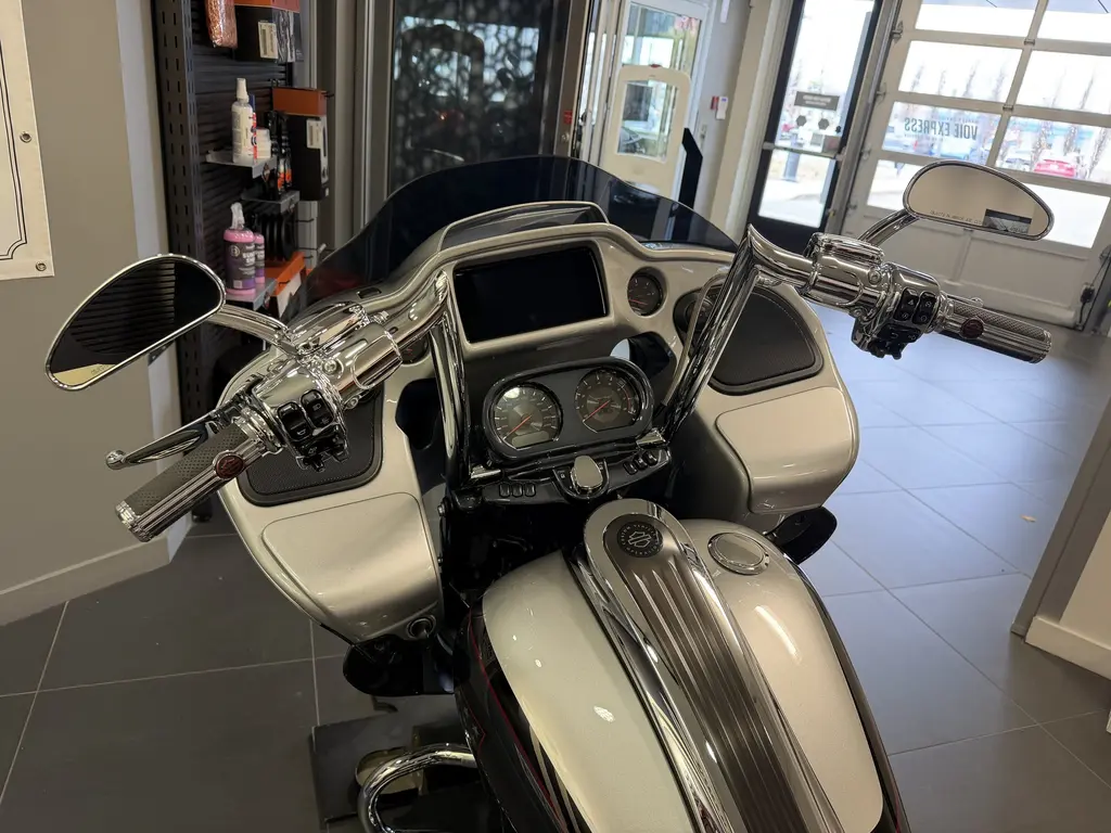 2019 Harley-Davidson CVO Road GlideFLTRXSE