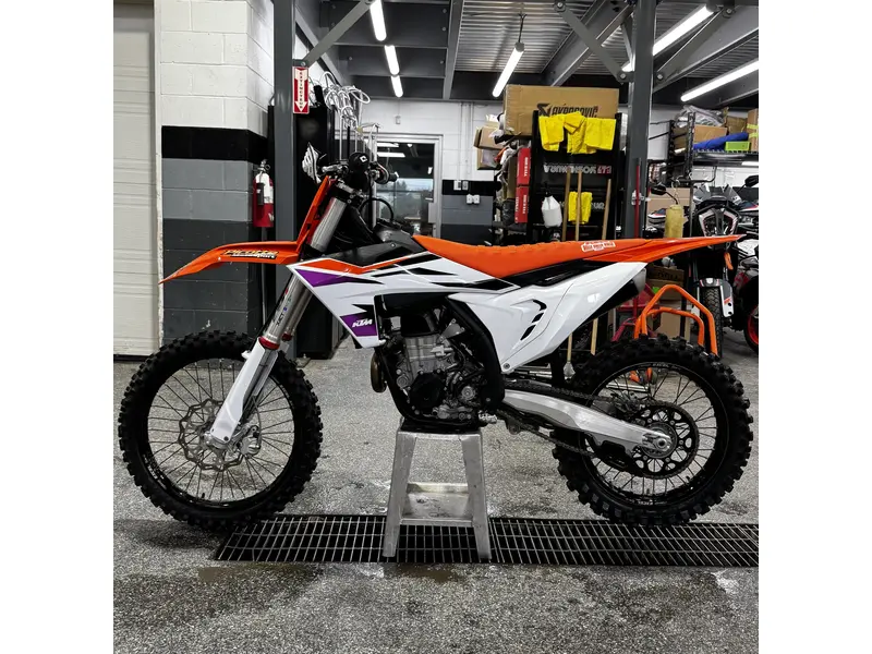 2024 KTM 450 SX-F thumbnail 5