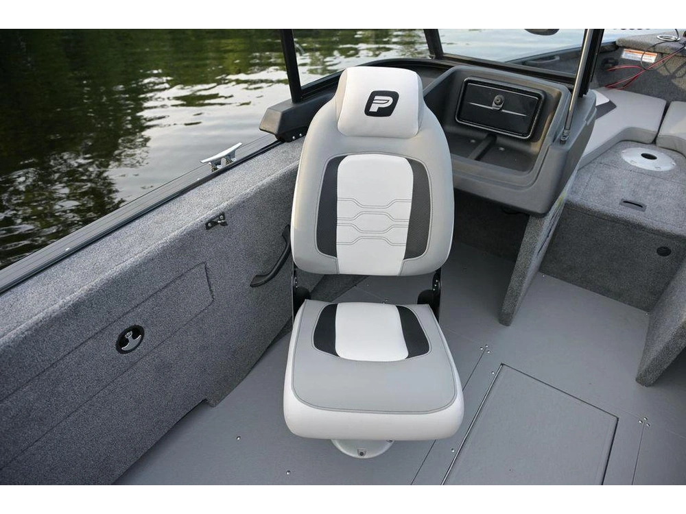 2026 Princecraft Holiday 162 Ws Max alt