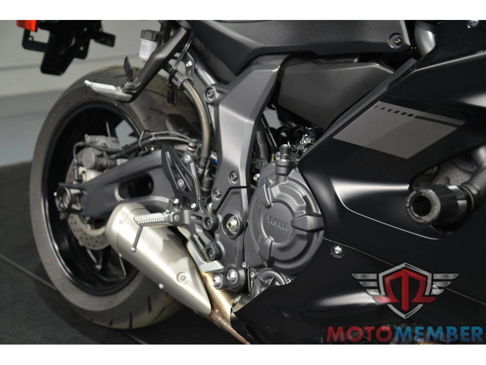 2025 Yamaha Yzf-r7 alt