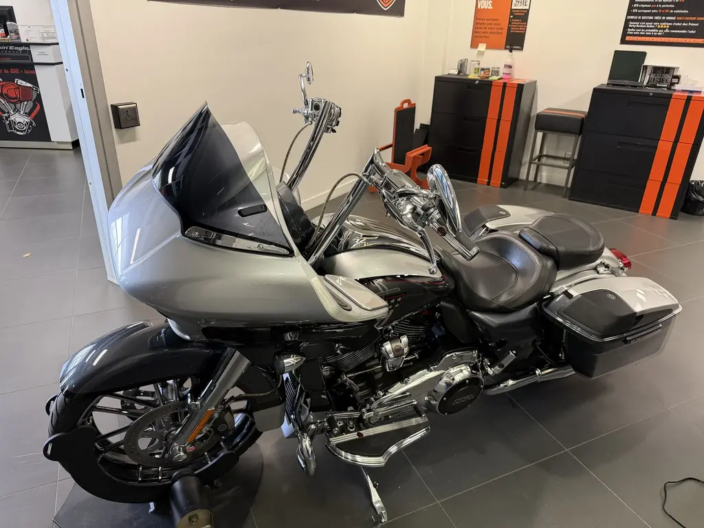 2019 Harley-Davidson CVO Road GlideFLTRXSE