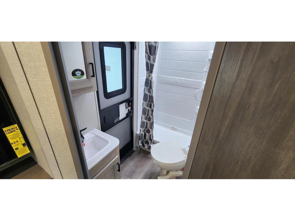 Coachmen Catalina 273dbhckle 2026 alt