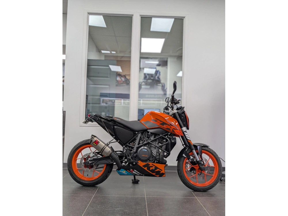 Ktm 690 Duke 5000$ En Modifs. Suspension, Selle, Akrapovic 2018 alt