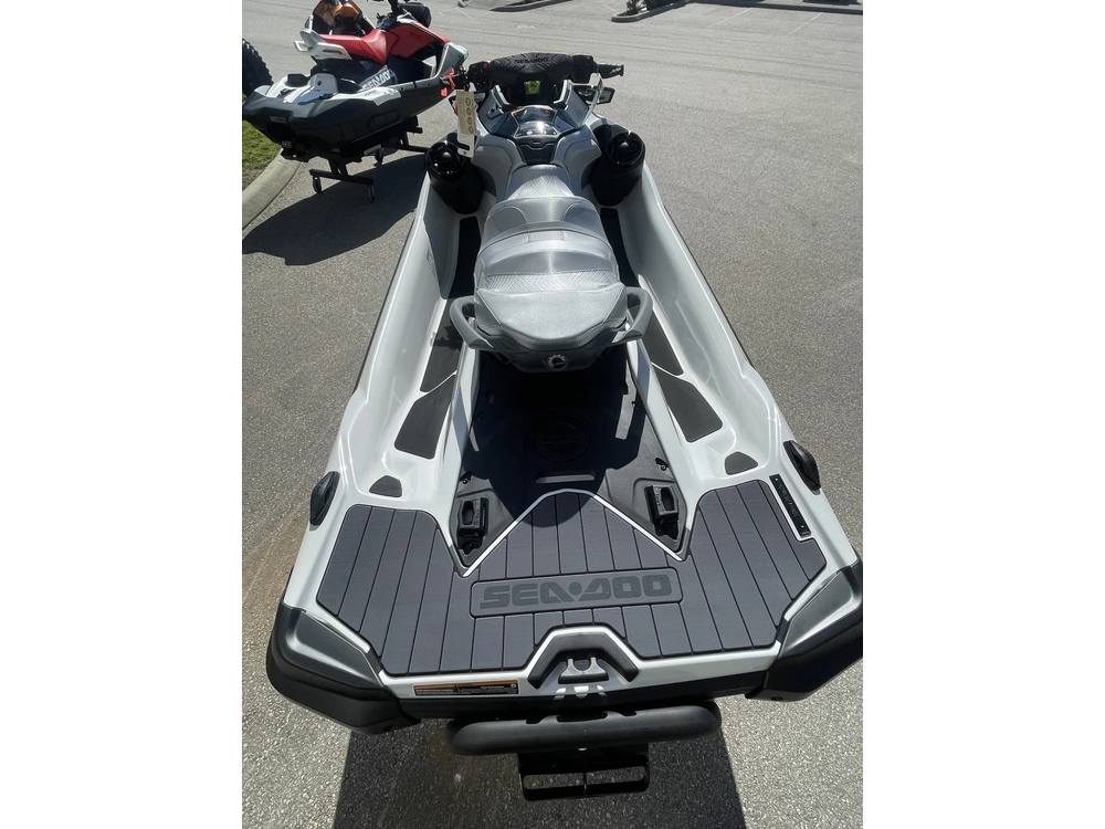 2026 Sea-doo Gtx Limited 325 (sound System) alt