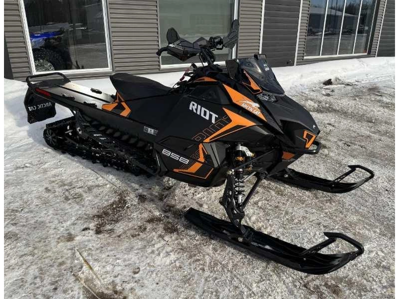 Arctic Cat Riot 858 Sno Pro Es 1.75 (sport Gauge) 2026 alt