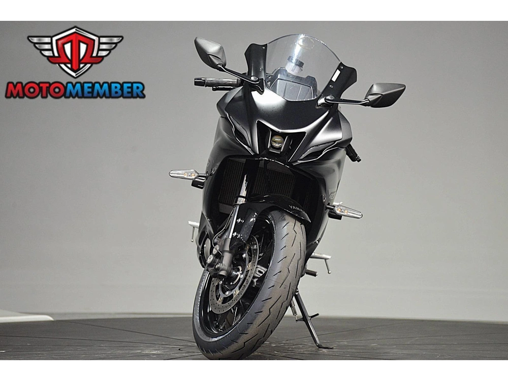 2025 Yamaha Yzf-r7 alt