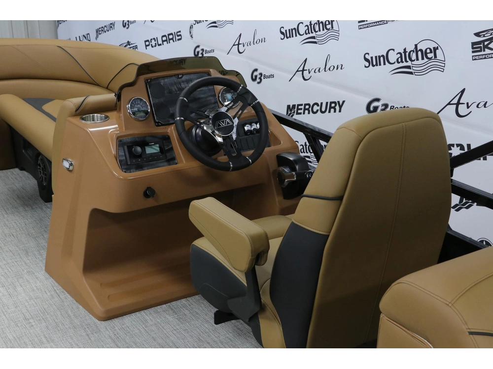 Avalon Venture 2385 Ql + Yamaha Vmax 115 Hp 2026 alt