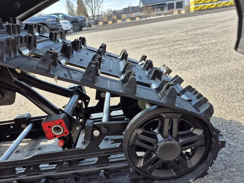 Ski-Doo MXZ X 138 850 RIPSAW 2024