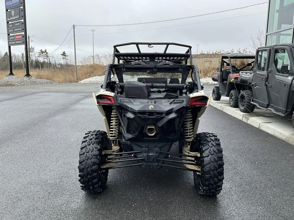 2022 Can-am Maverick alt