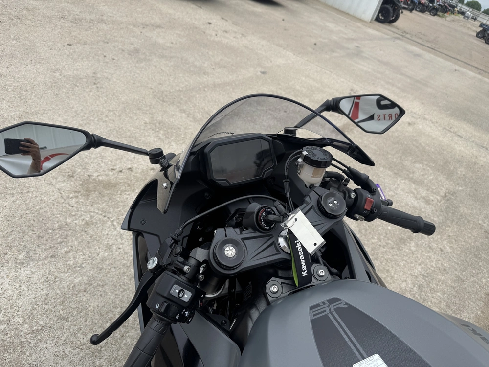 2026 Kawasaki Ninja® Zx™-6r Base Base alt
