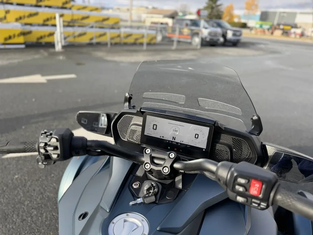 Can-am F3 Limited 2025 alt