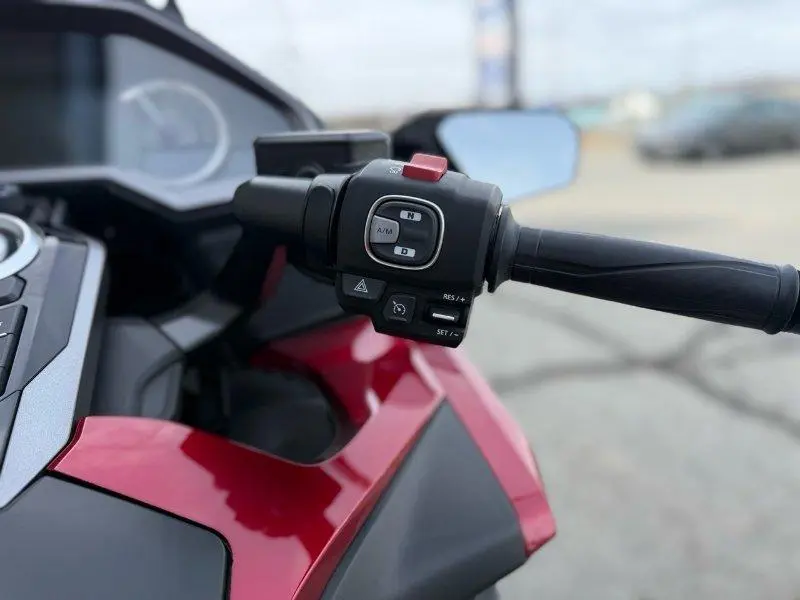 2026 Honda Gold wing Tour DCT Airbag thumbnail 11
