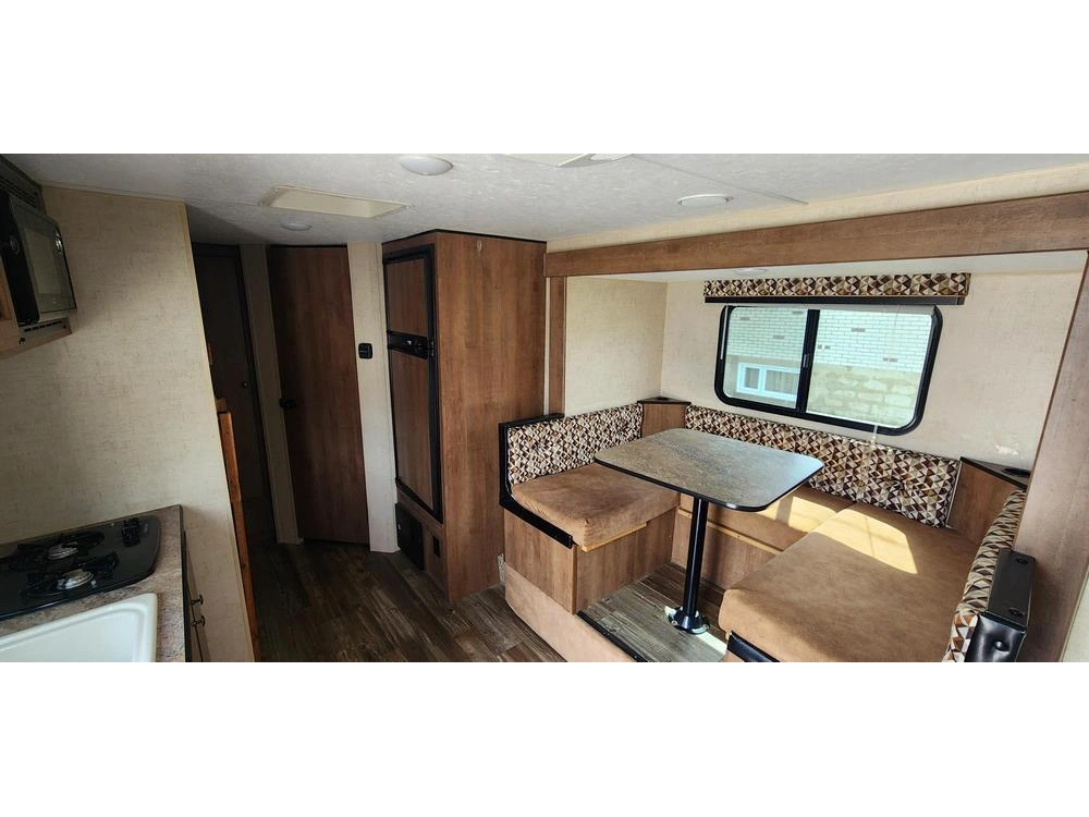 Escape 196bhs 30rls 2017 alt