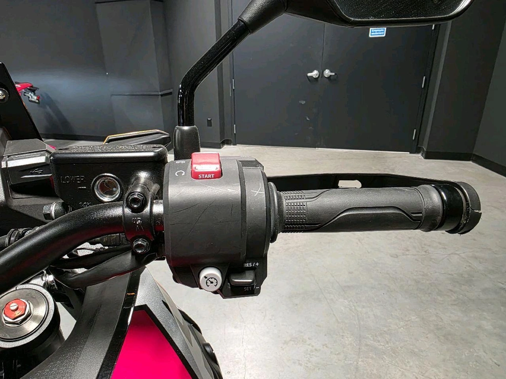 Honda Crf1100 Africa Twin 2023 alt