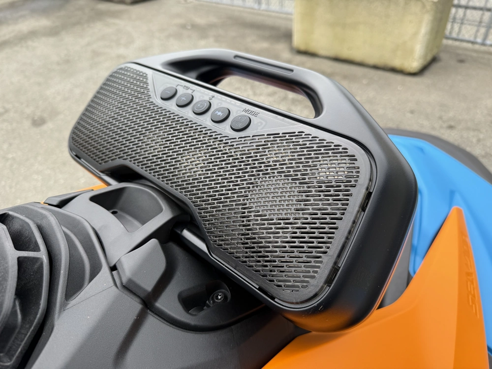 2026 Sea-doo Spark™ 1up Trixx-90 (sound System) alt