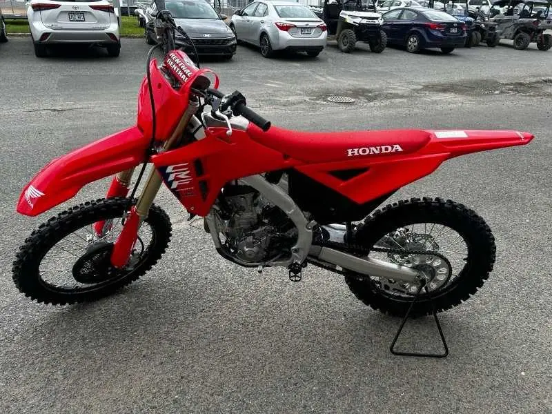 2026 Honda CRF250R thumbnail 9