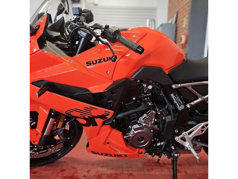 2026 Suzuki GSX 8R thumbnail 15
