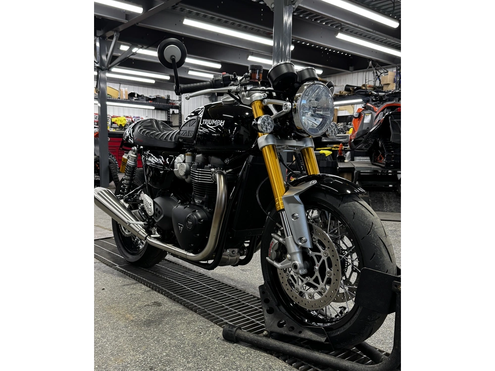 Triumph Thruxton 1200 Rs 2022 alt