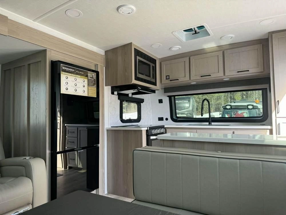 Forest River Rockwood Ultra Lite 2619fk 2026 alt