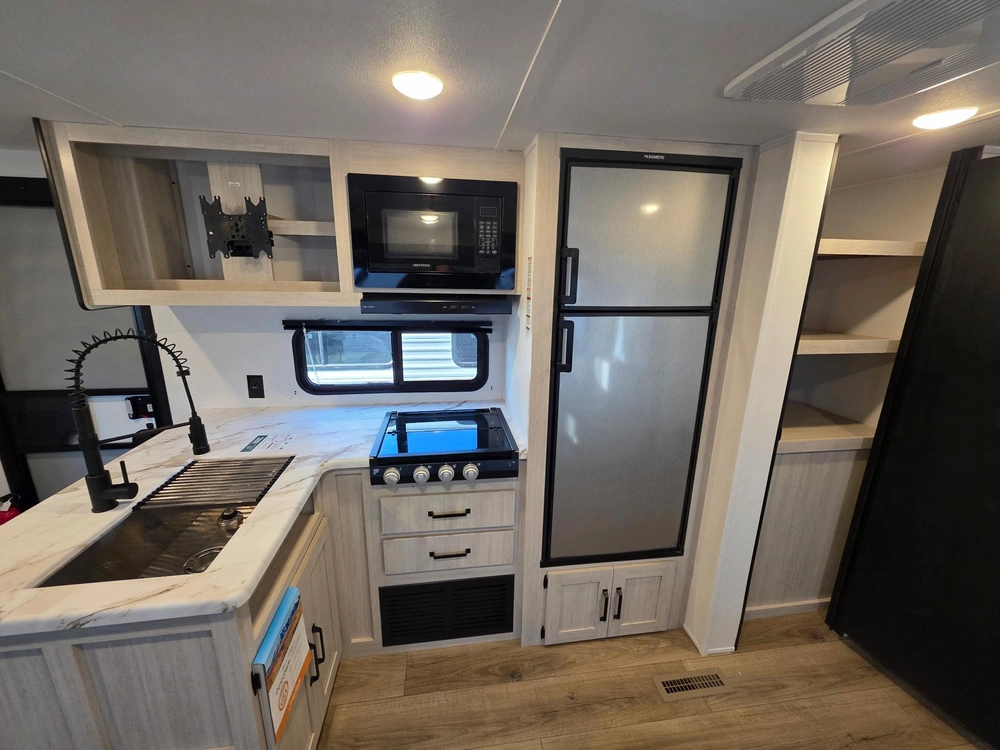 2026 Forest River Puma Camping Edition 250rbce alt