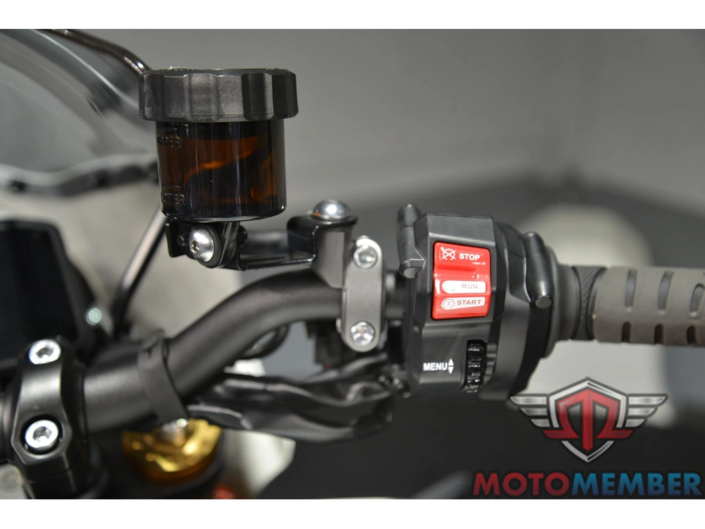 2024 Yamaha Xsr900 alt