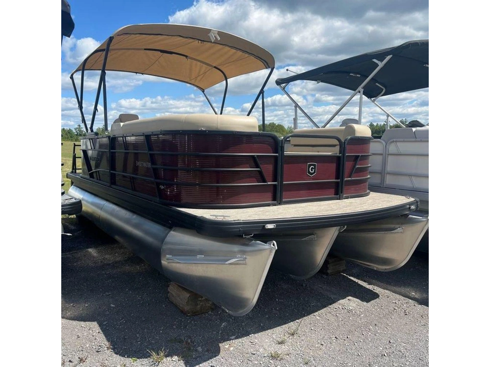 2023 Godfrey Marine Sweetwater 2086 C Tri-toon alt