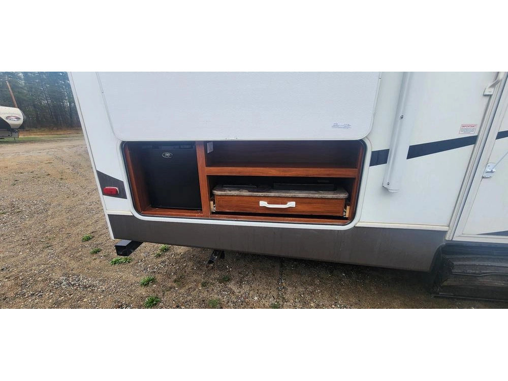 Cougar 31sbq 2013 alt