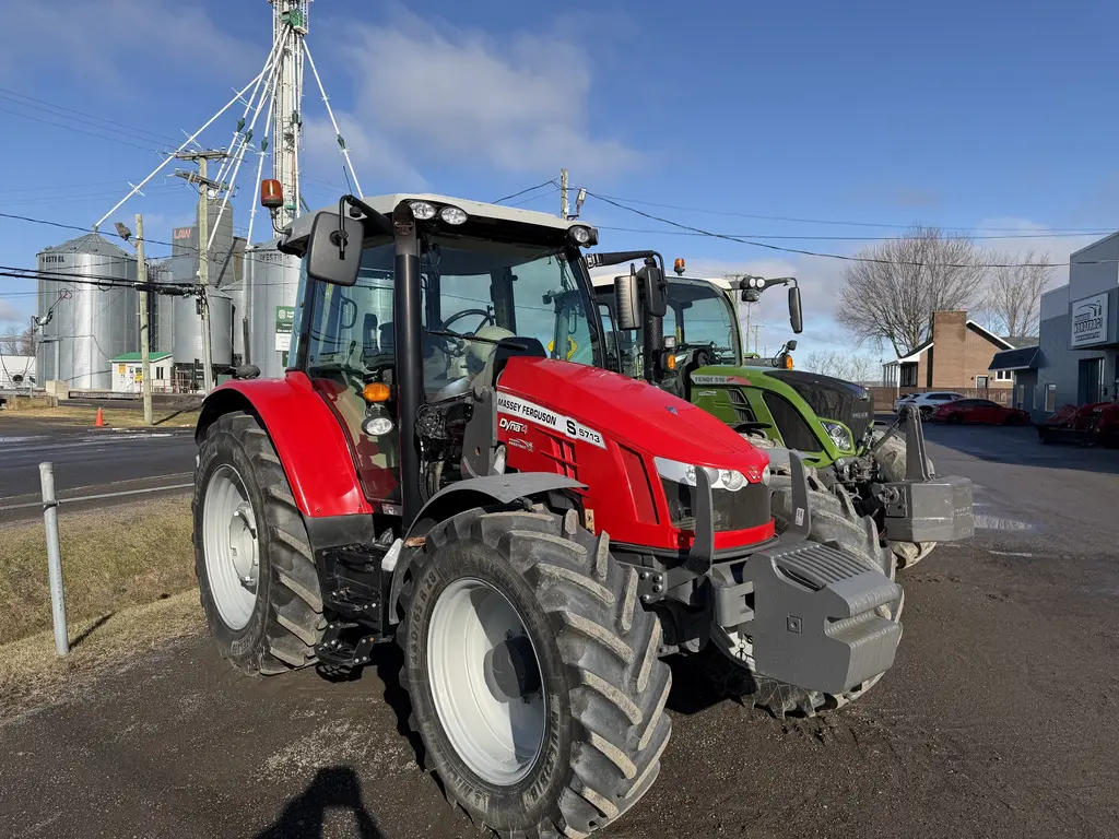 Massey Ferguson 5713S 2019