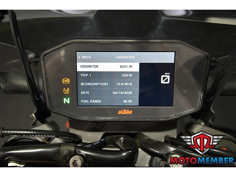 2022 Ktm Duke 890 R alt