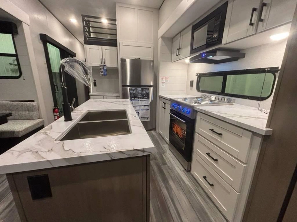 Jayco Jay Flight Bungalow 401loft 2026 alt