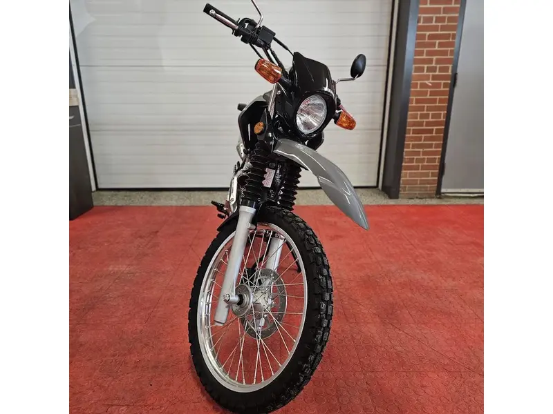 2025 Yamaha XT 250 thumbnail 5