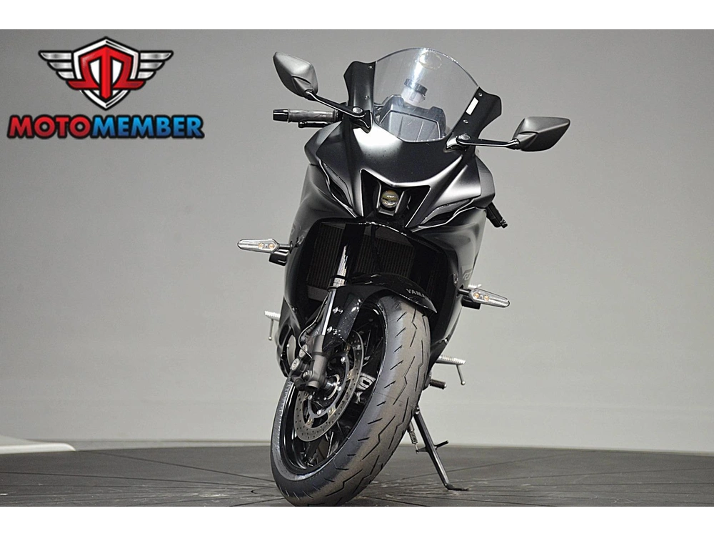 2025 Yamaha Yzf-r7 alt