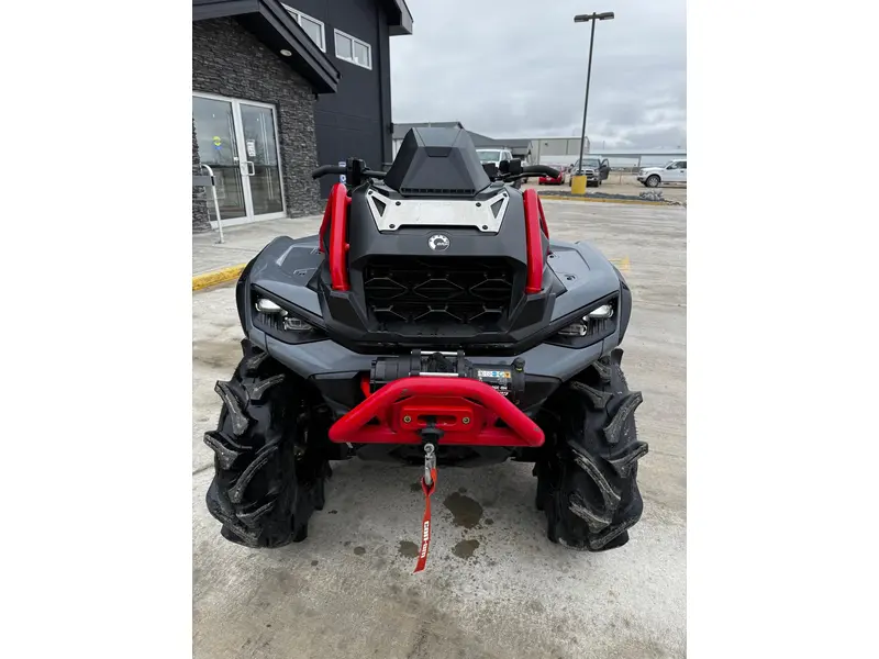 Can-Am outlander xmr 850 2025
