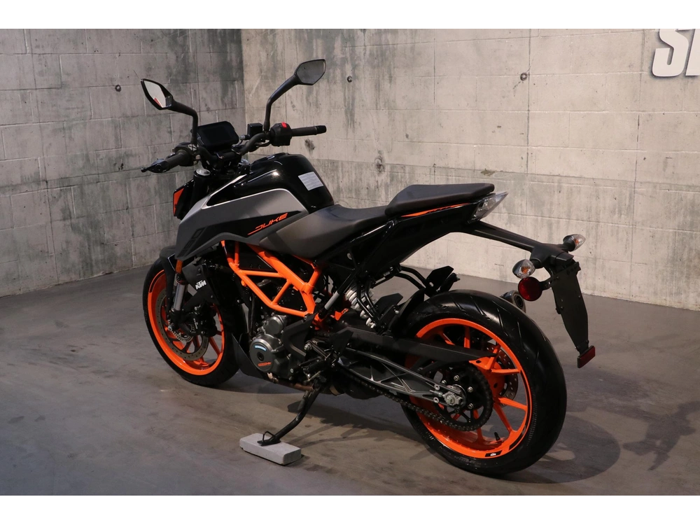2022 Ktm Duke 390 alt