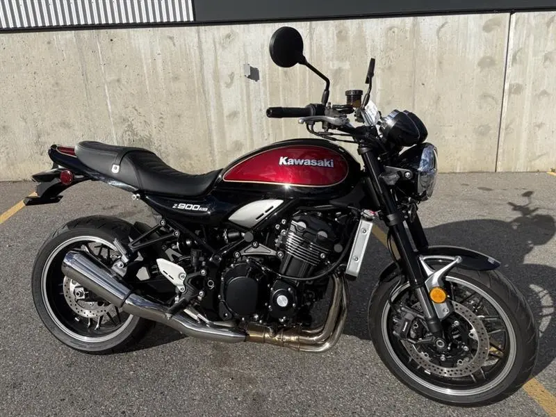 2023 Kawasaki ZR900CPFBL