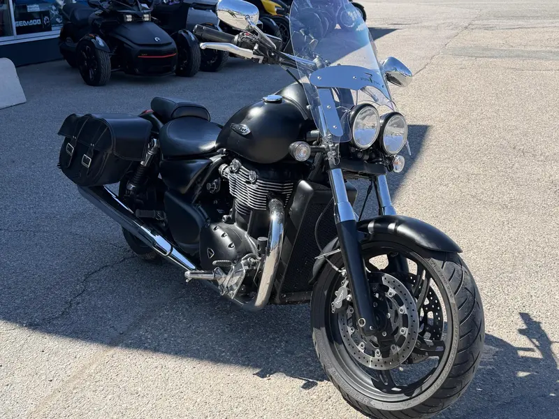 Triumph Thunderbird Storm 2012