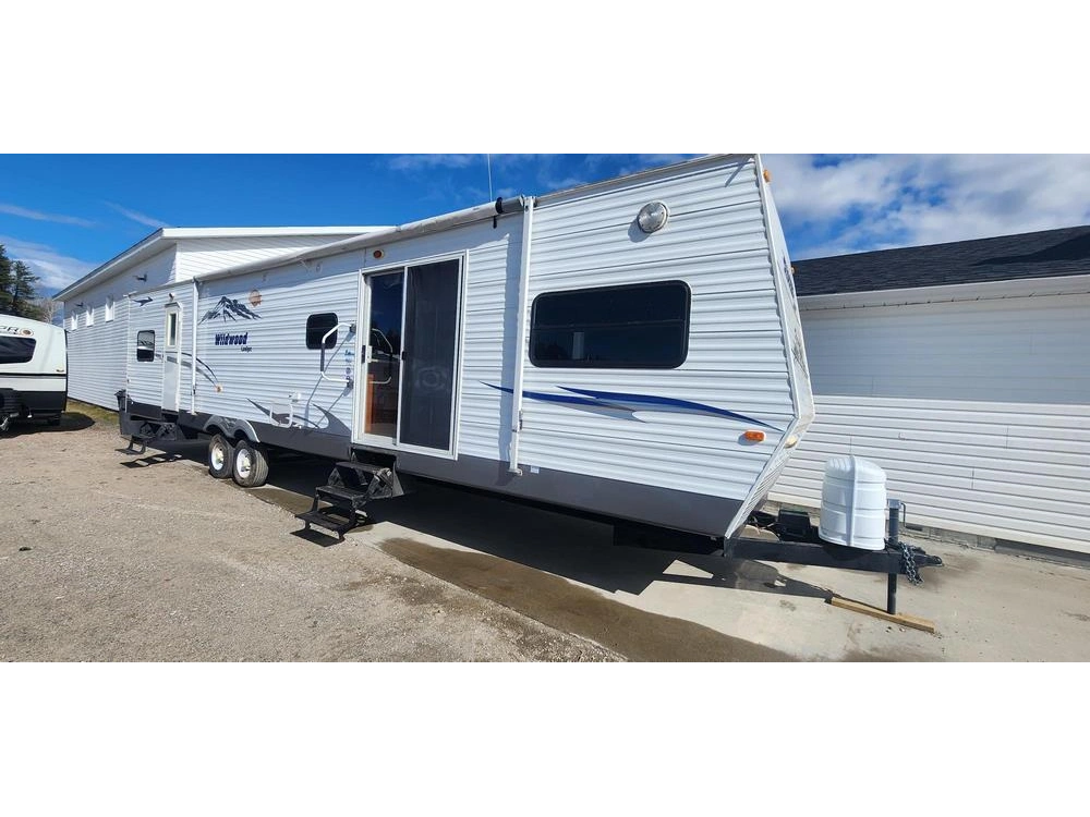 Wildwood By Forest River 392fbrb 2008 alt