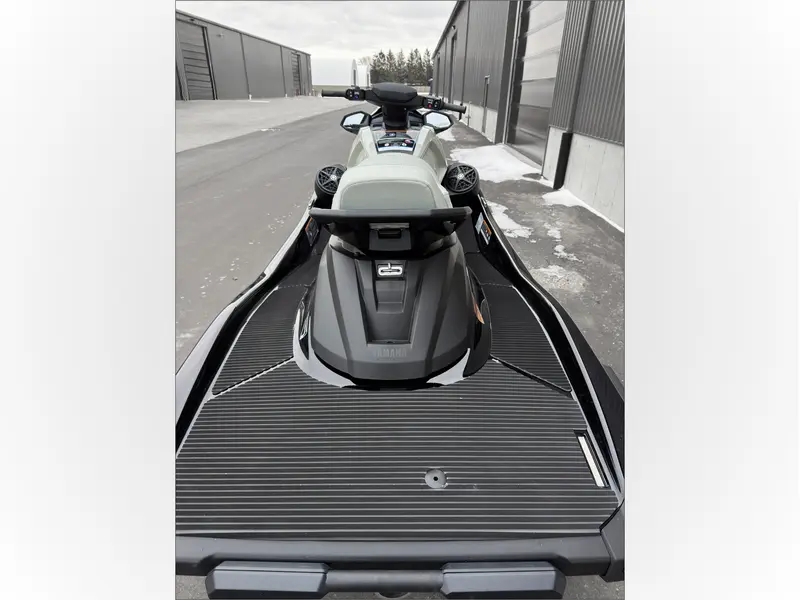 2026 Yamaha VX Cruiser HO thumbnail 15