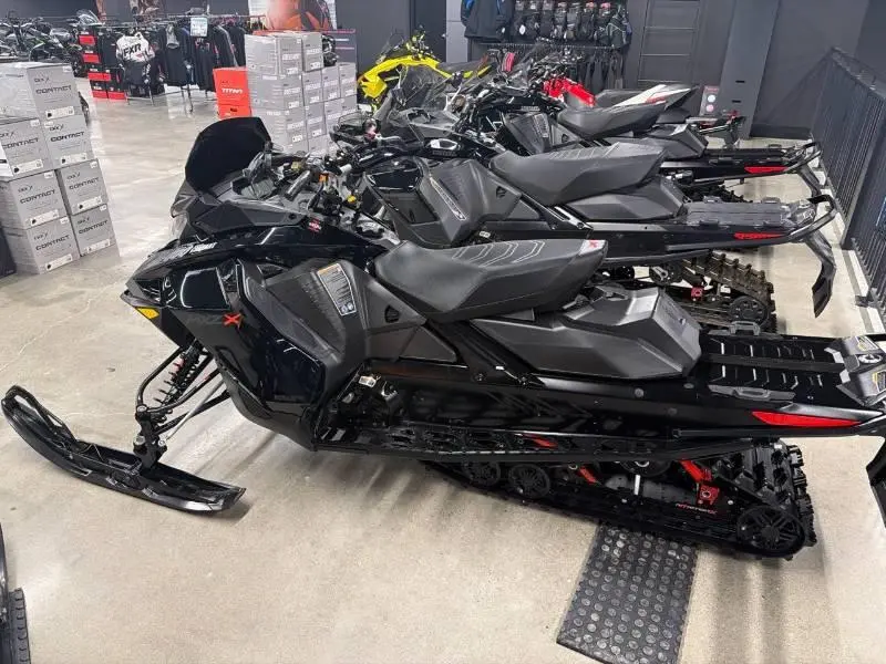 2022 Ski-Doo MXZ X 850 E-TEC Ice Ripper XT