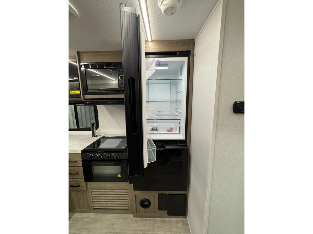 Coachmen Freedom Express 30se-320 2026 alt