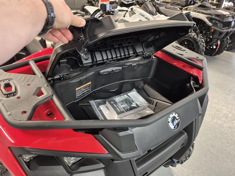 Can-Am OUTLANDER MAX DPS 700 2026