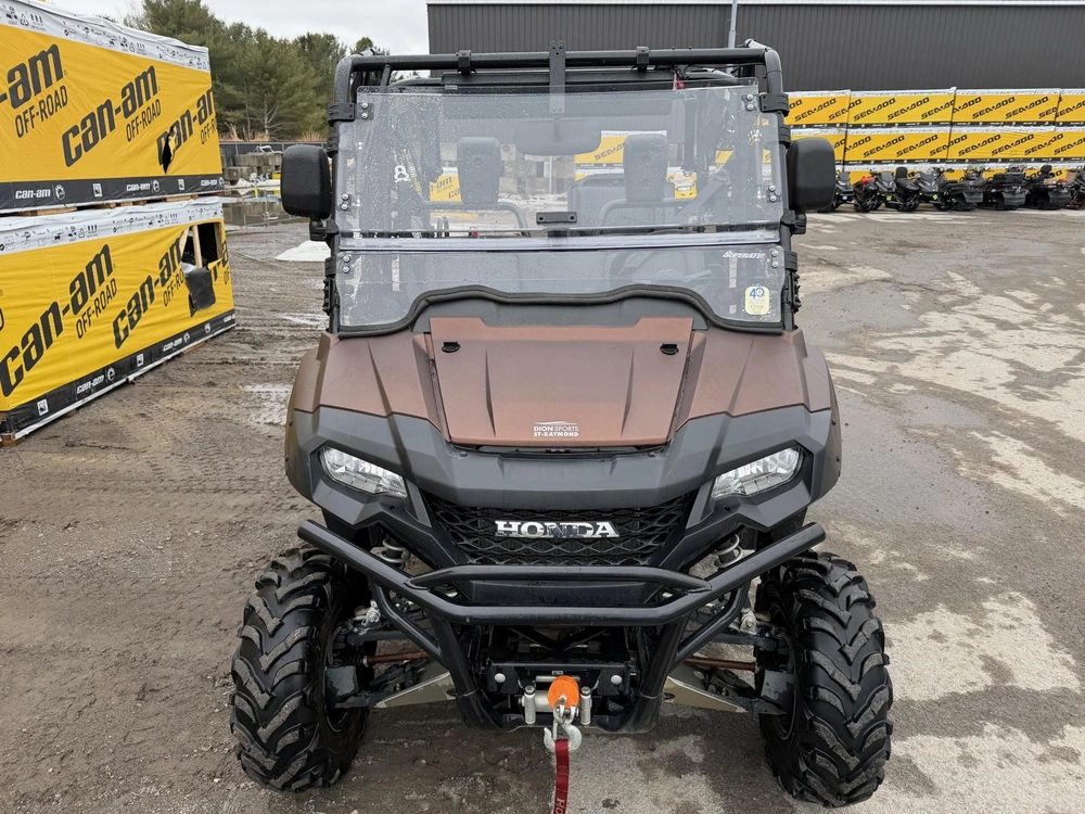 Honda Pioneer 700-4 2022 alt