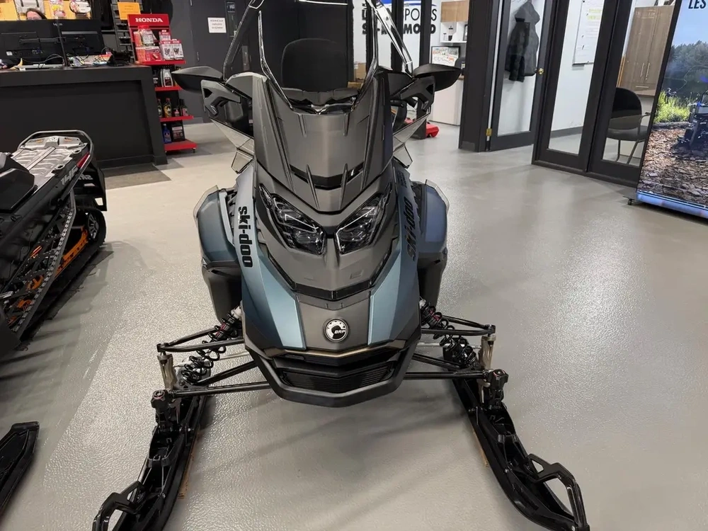 Ski-doo Grand Touring Le Platinium 900 2026 alt