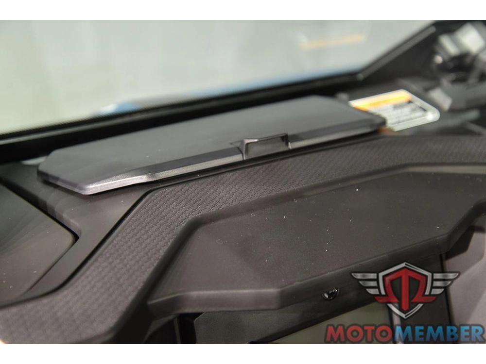 2026 Can-am Defender Limited Hd11 alt