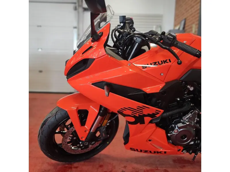 2026 Suzuki GSX 8R thumbnail 14