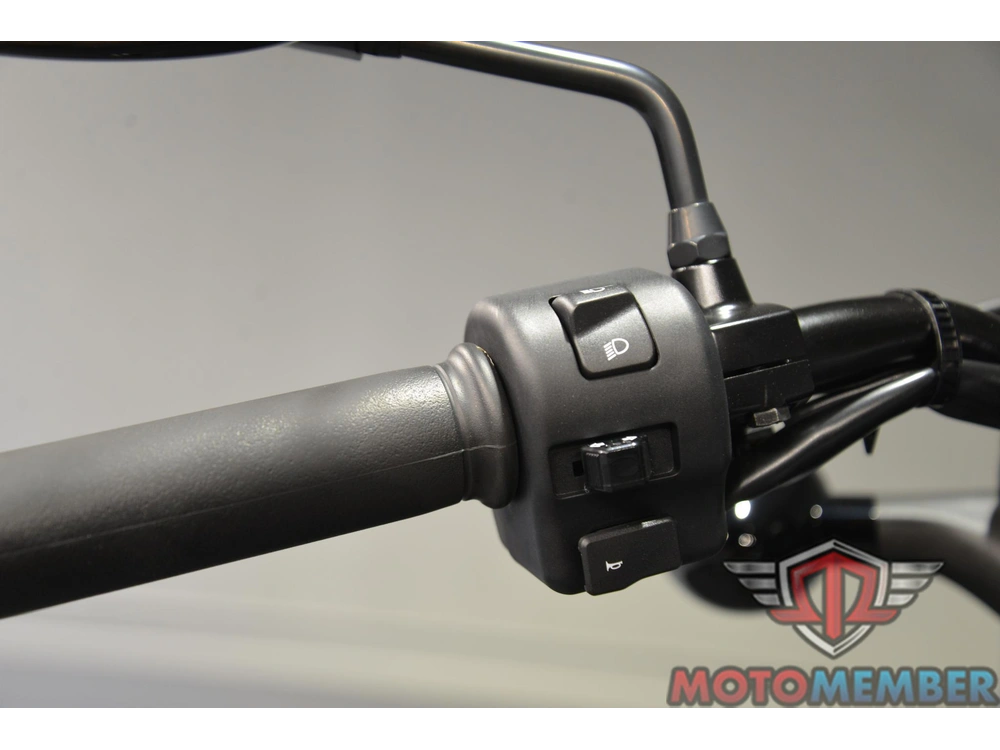 2023 Yamaha Bolt™ R-spec alt