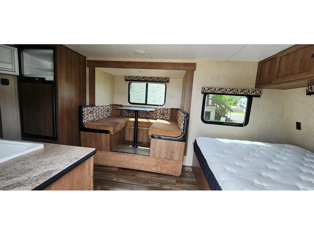 Escape 196bhs 30rls 2017 alt