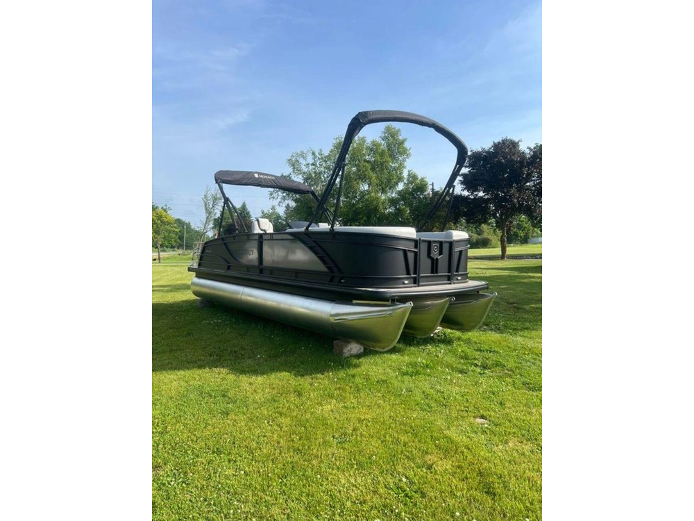 2025 Godfrey Marine Monaco 235 Sfl 27" Tri-toon alt